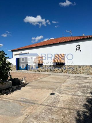 Chalet en venta en Don Benito