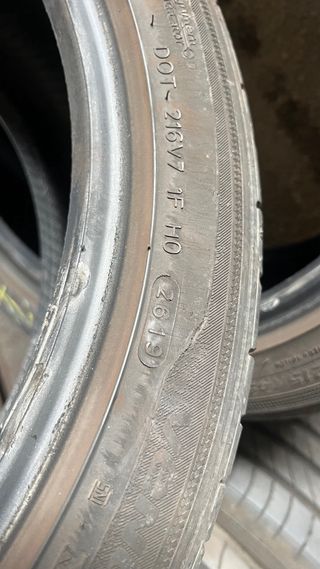 Pareja Neumáticos Hankook 215/45 R18
