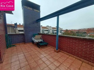 Casa adosada en venta en Lardero