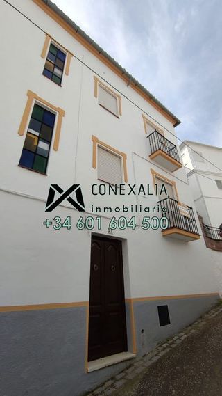 Casa en venta en Olvera