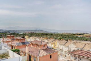 Casa adosada en venta en Peligros