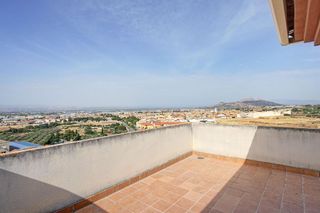 Casa adosada en venta en Peligros