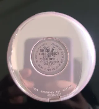 Iluminador MAC Dorado Extra Dimensión