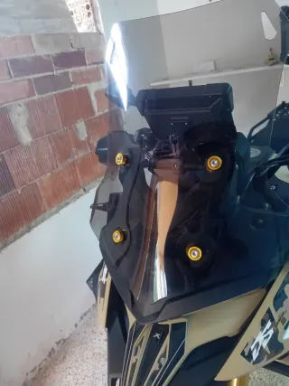 Soportes cúpula Voge 625 DSX
