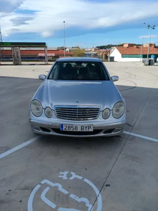 Mercedes-Benz Clase E 2002