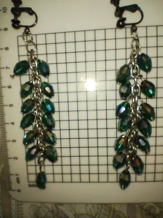 Orecchini clip pendenti vintage verdi