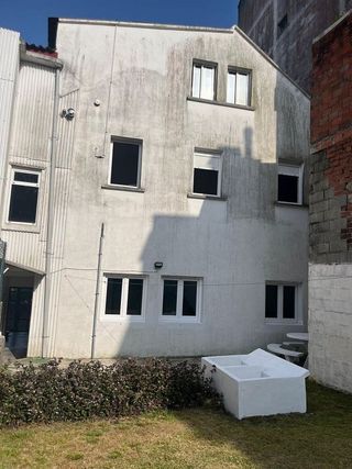 Edificio en venta en Grove (O)