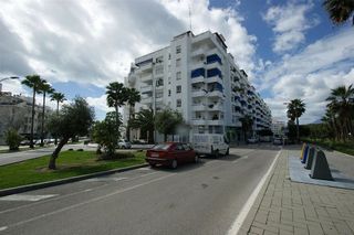 Local comercial en venta en Nueva Andalucía centro en Marbella