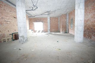 Local comercial en venta en Nueva Andalucía centro en Marbella