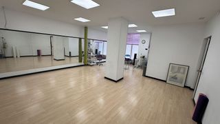 Local comercial en alquiler en Parque Lisboa - La Paz en Alcorcón