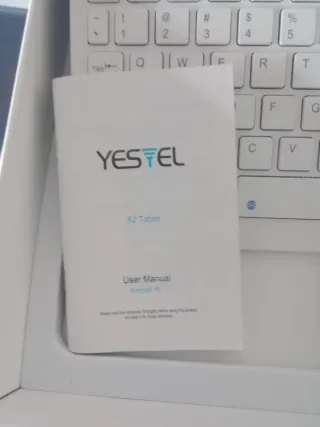 Tablet Yestel 10 con Tastiera e Mouse