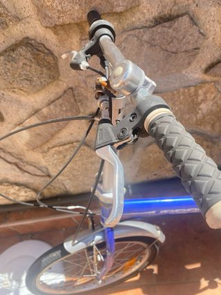 Bicicleta plegable azul