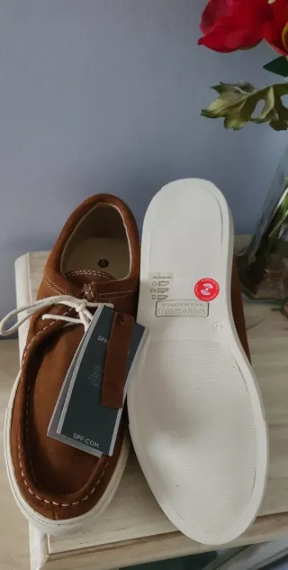 Zapatos de ante marrones