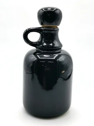 Botella para licor con bonitos motivos orientales