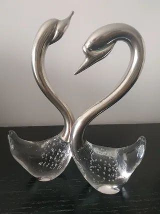 Figuras Cisnes cristal y metal