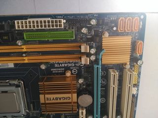 Placa Gigabyte 775 + CPU E7400 + 4GB RAM