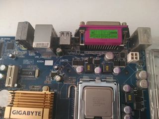 Placa Gigabyte 775 + CPU E7400 + 4GB RAM