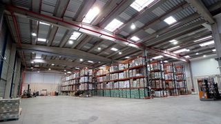 Nave industrial en alquiler en Los Olivos - Los Ángeles - Perales del río en Getafe