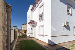 Chalet en venta en Umbrete