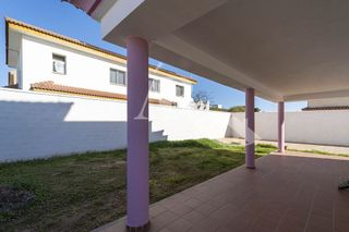 Chalet en venta en Umbrete