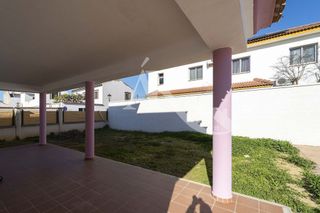 Chalet en venta en Umbrete