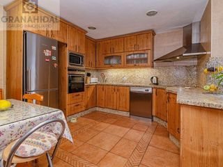 Casa adosada en venta en Peligros