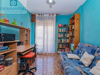 Casa adosada en venta en Peligros