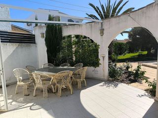 Chalet en venta en La Siesta - El Salado - Torreta en Torrevieja