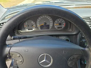 Mercedes-Benz CLK 230