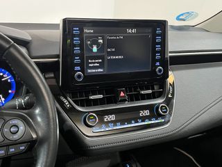 Toyota Corolla 1.8 125H BUSINESS PLUS E-CVT SEDAN