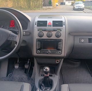 Volkswagen Touran 2010