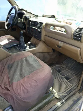 2 coches Land Rover Discovery