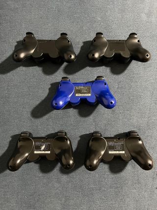 Consola PS3 Slim 160GB + 6 Juegos y 5 Mandos