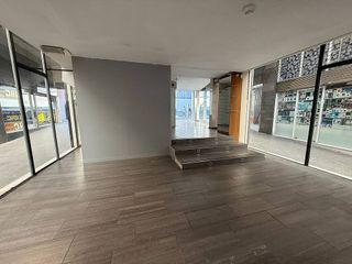 Local comercial en alquiler en Instituts - Ponent - Sota el Camí Ral en Granollers