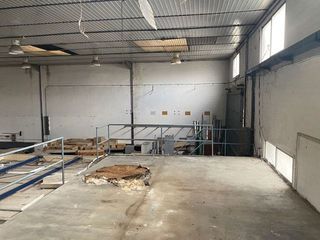 Nave industrial en alquiler en Santa Perpètua de Mogoda