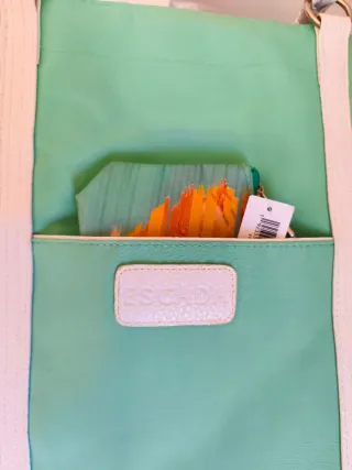 Bolso de verano Escada verde y un neceser nuevo.