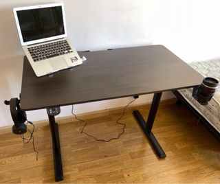 Mesa escritorio elevable madera y metal