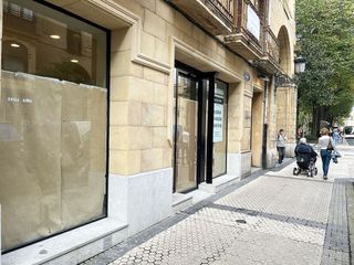 Local comercial en alquiler en Centro en San Sebastián-Donostia