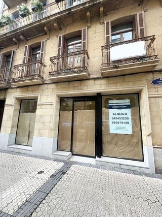 Local comercial en alquiler en Centro en San Sebastián-Donostia