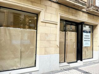 Local comercial en alquiler en Centro en San Sebastián-Donostia