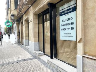 Local comercial en alquiler en Centro en San Sebastián-Donostia