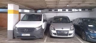 Garaje en venta en Pubilla Cases en Hospitalet de Llobregat, L´