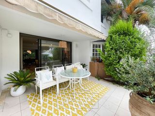 Casa adosada en alquiler en Piovera - Conde Orgaz en Madrid