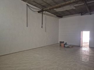 Local comercial en alquiler en Ciudad Jardín - Tagarete - El Zapillo en Almería