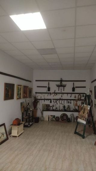 Local comercial en alquiler en Residencial Triana - Barrio Alto en Gabias (Las)