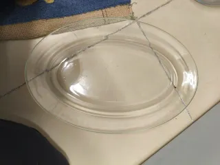 Fuentes redondas de vidrio y porcelana