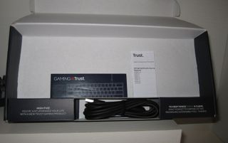 Teclado Mecánico 60% RGB Trust