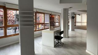 Local comercial en alquiler en Arrabal en Zaragoza