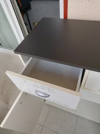 Mueble 2 cajones y 2 huecos en perfecto estado