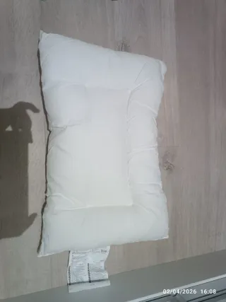 Cuscino bianco per culla IKEA